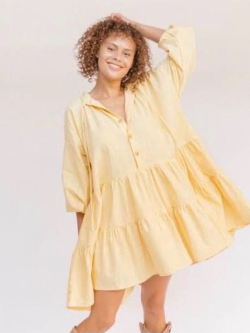 The Lullaby Club Avalon Smock Tiered Tie Neck Mini Dress in Pale Yellow Sz M/L